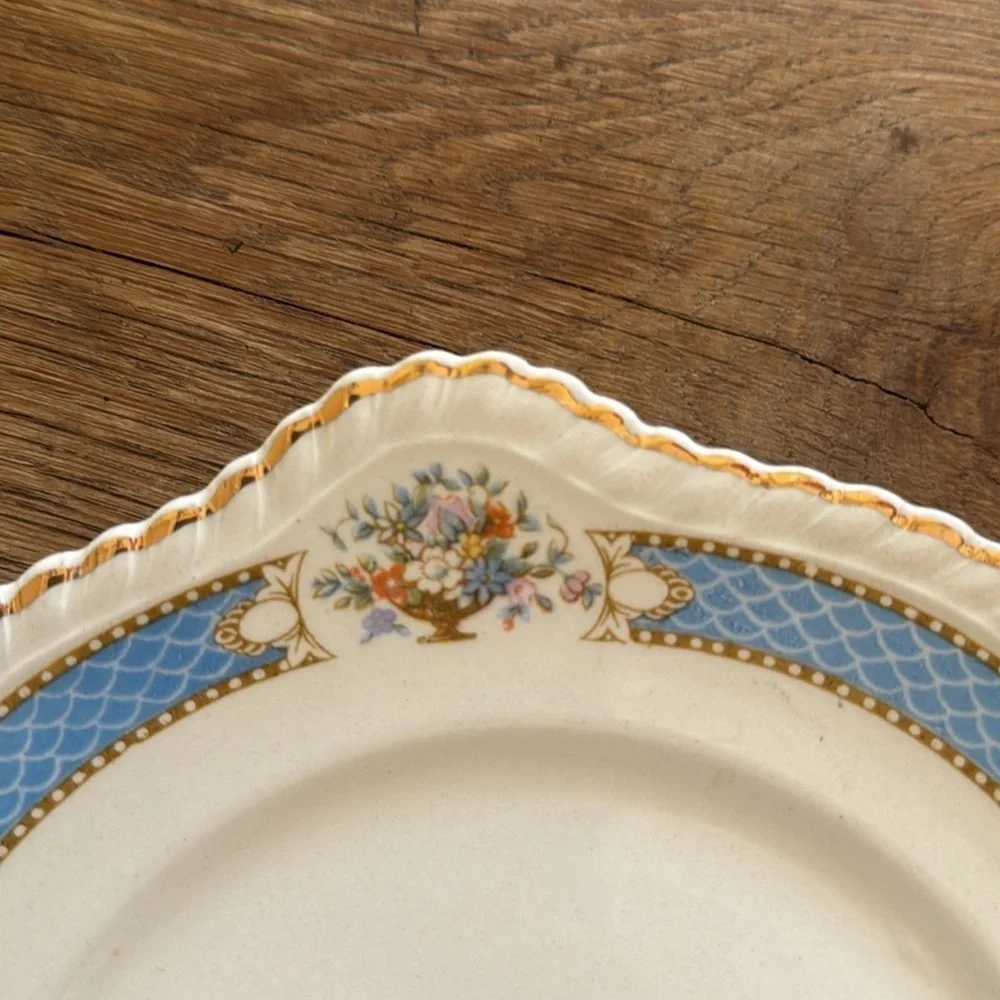 Vintage HTF Johnson Bros. Belvedere Plate, Stamped Old English